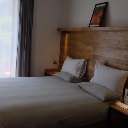 Apartament Rock&Wood Cozy House Hangzhou Zewnętrze zdjęcie